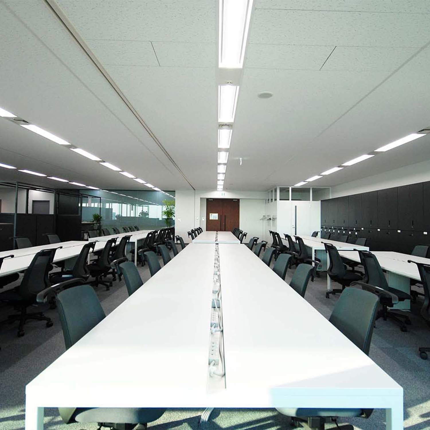 洗練されたオフィス / 株式会社S-FIT