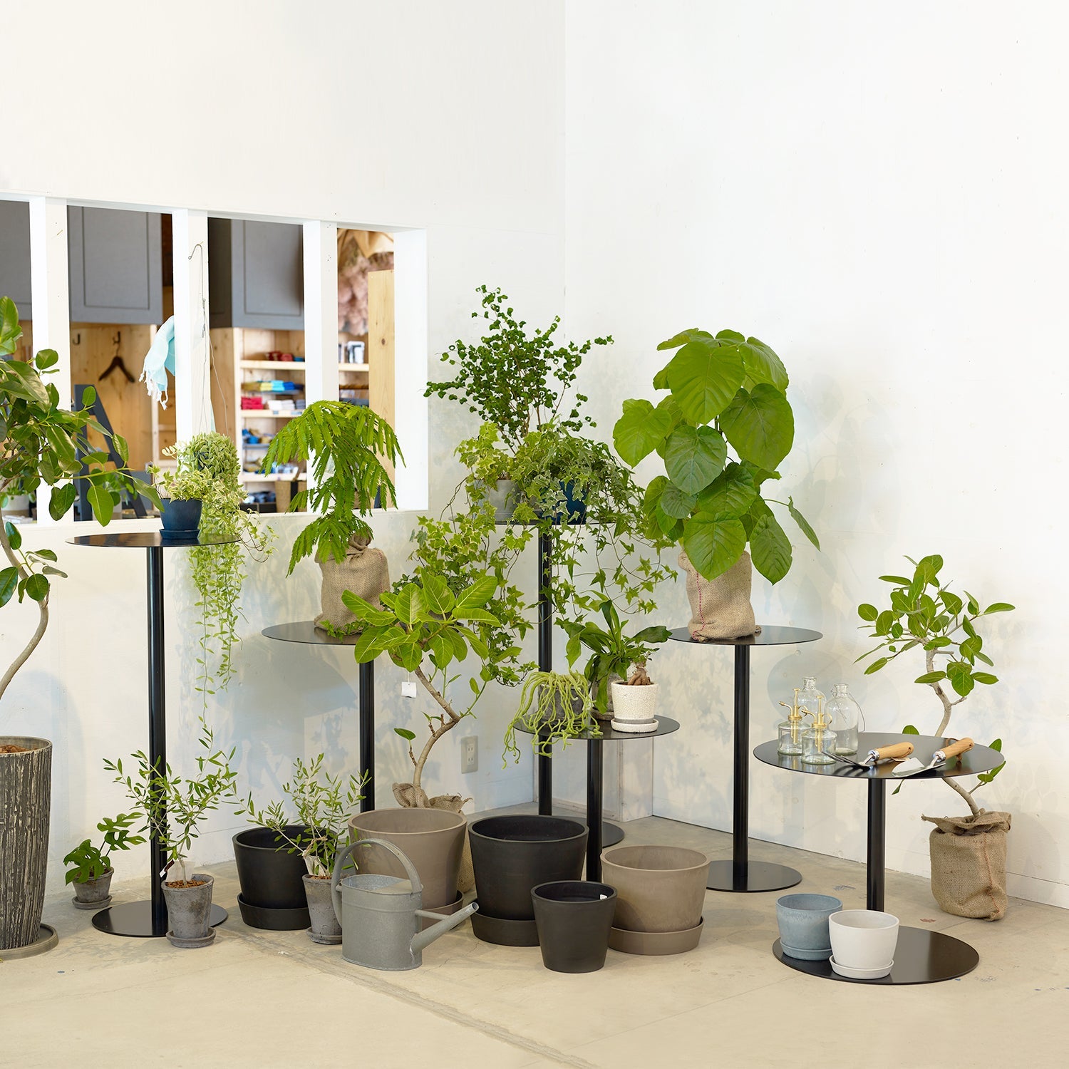 ラウンドテーブル SW12WH