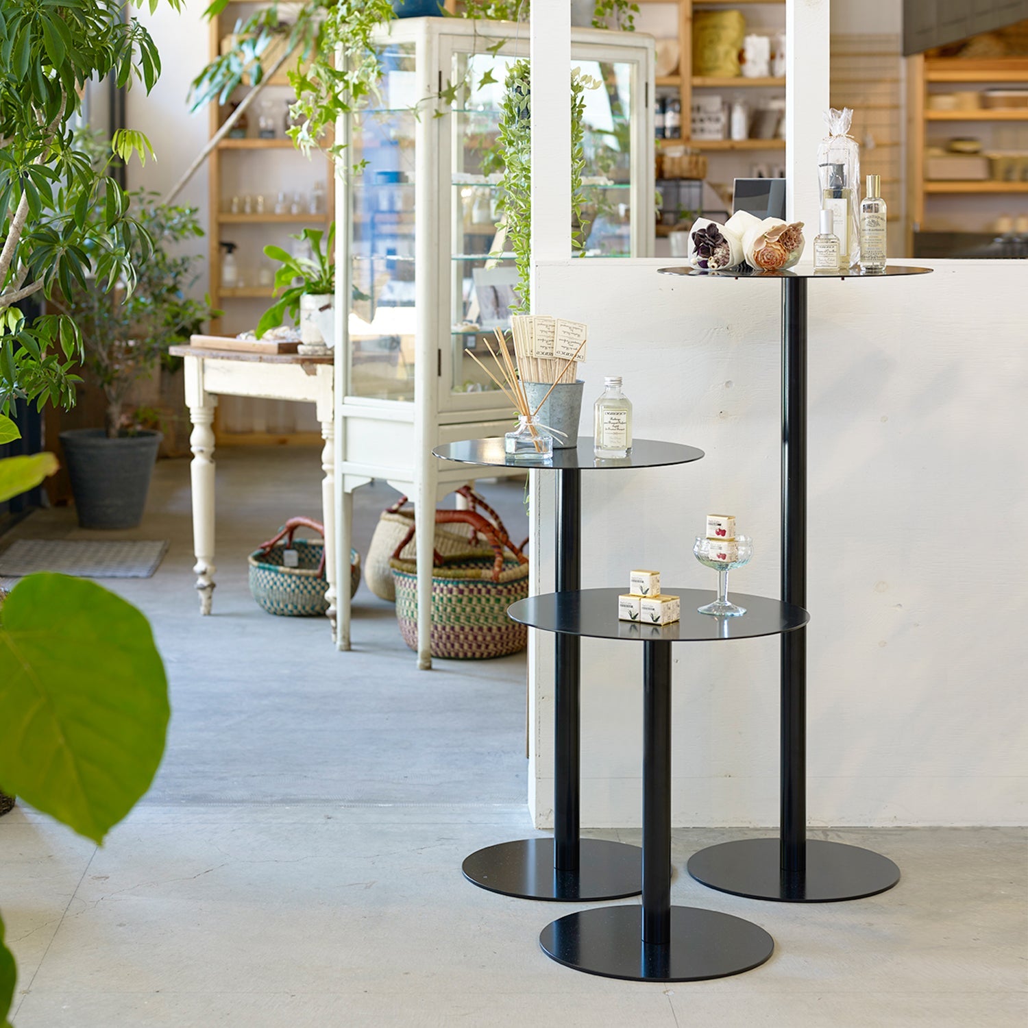 ラウンドテーブル SW12WH