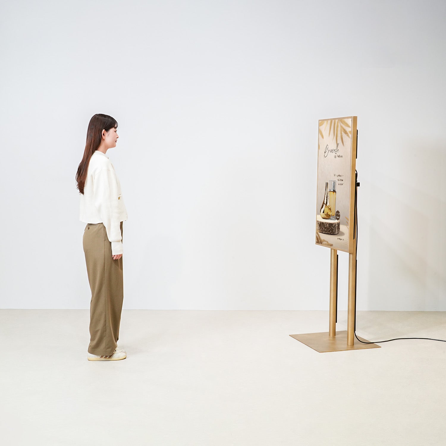 デジタルサイネージ 43インチ 真鍮ゴールド調 DS43H2BR