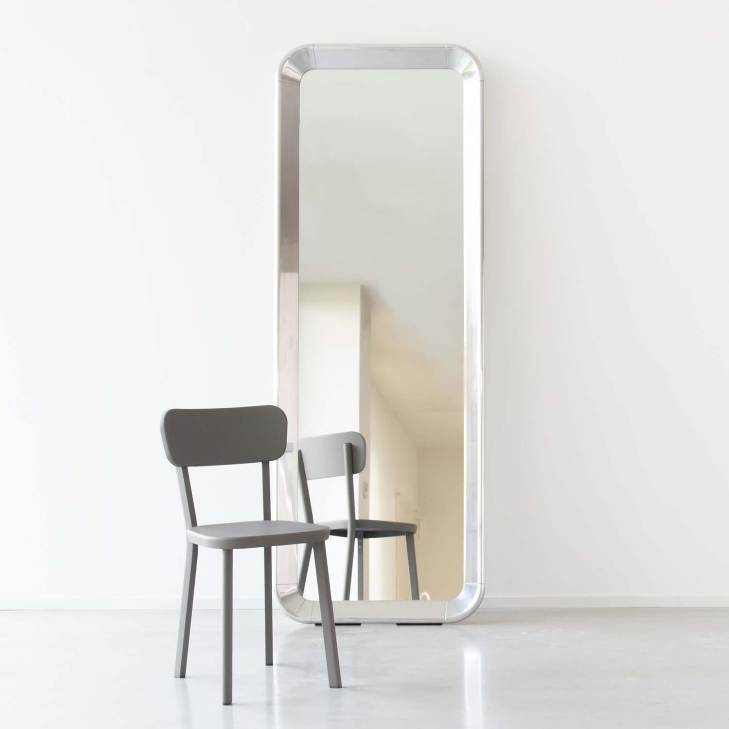 Deja-Vu mirror / MAGIS