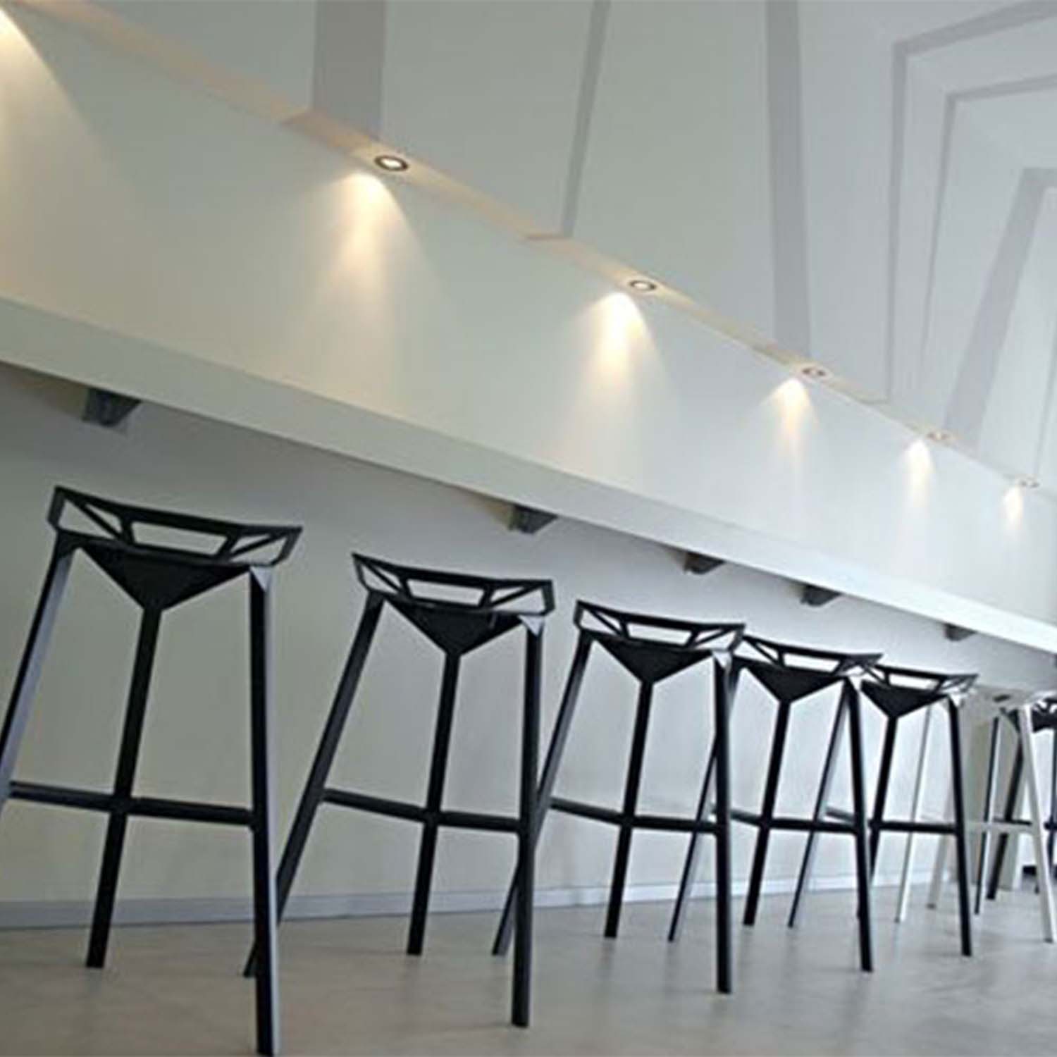 Stool_One sh67 / MAGIS