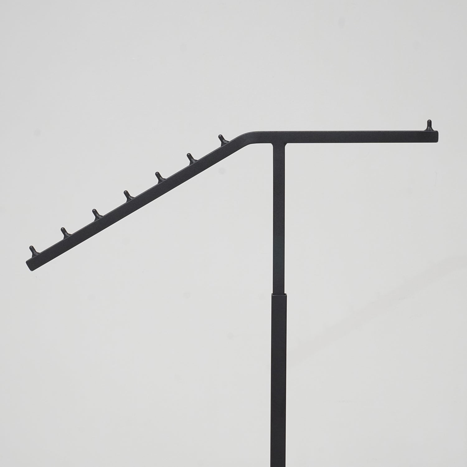 傾斜ハンガーラック SH05BK