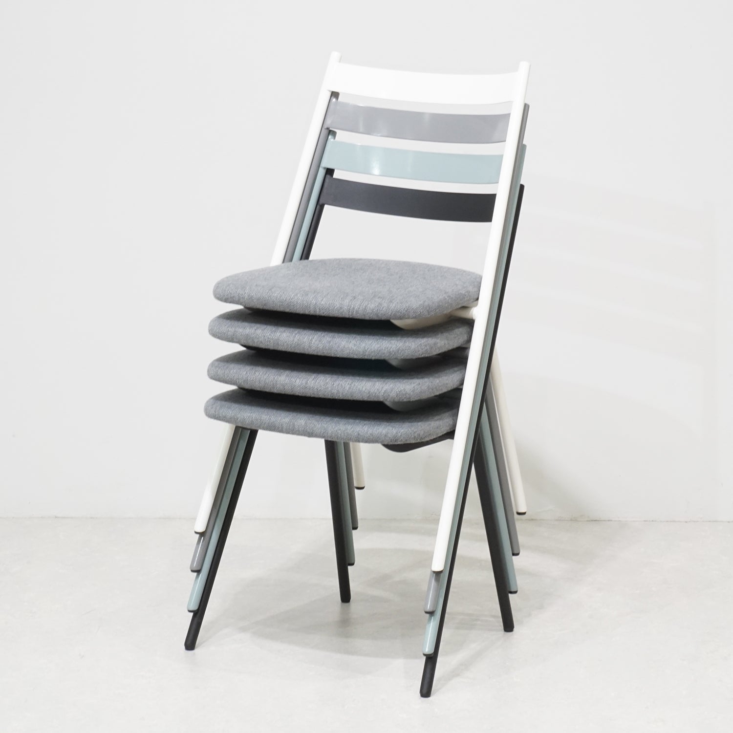 ワーカースタッキングチェア SS14WH