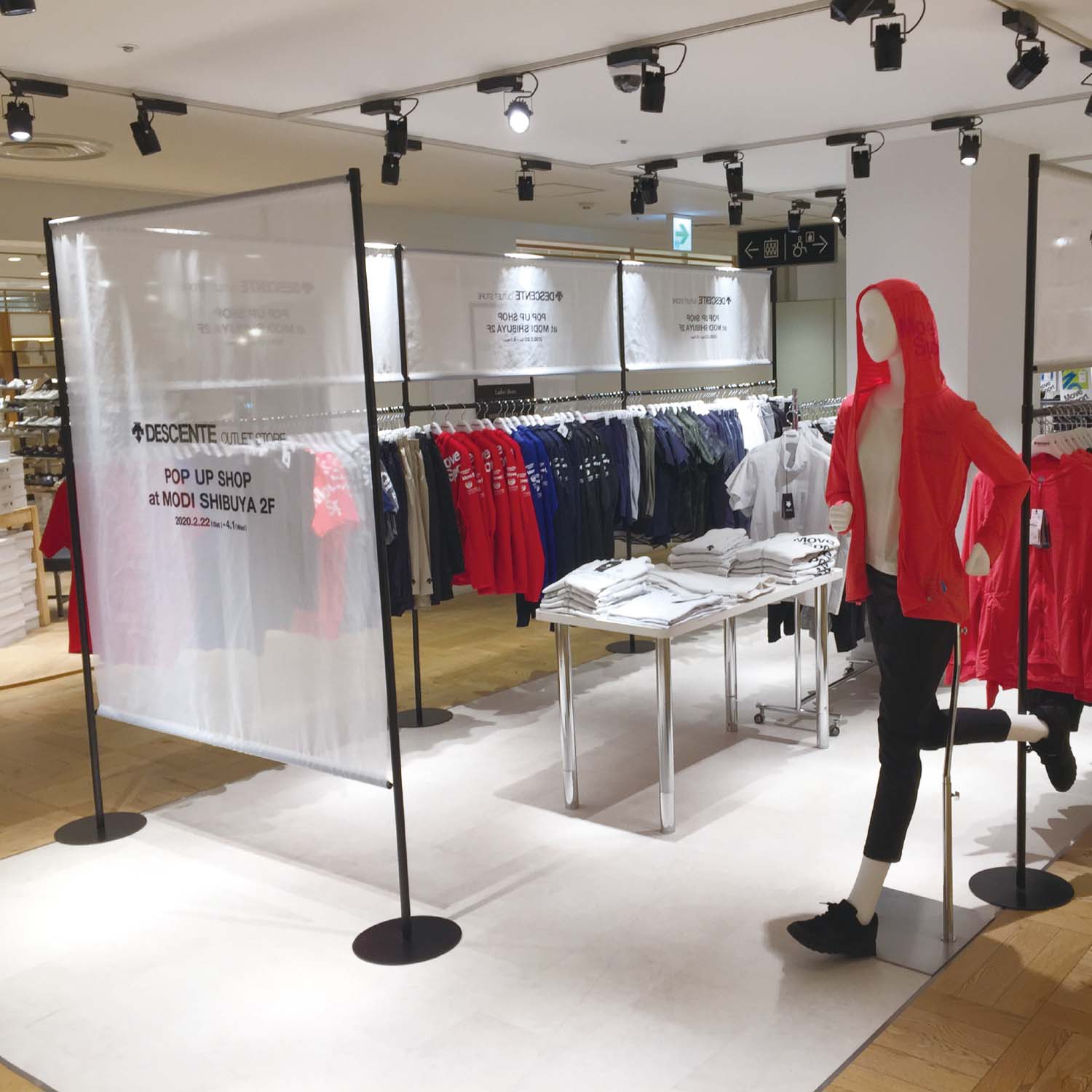 ポップアップショップの什器 / DESCENTE POP UP SHOP at MODI SHIBUYA