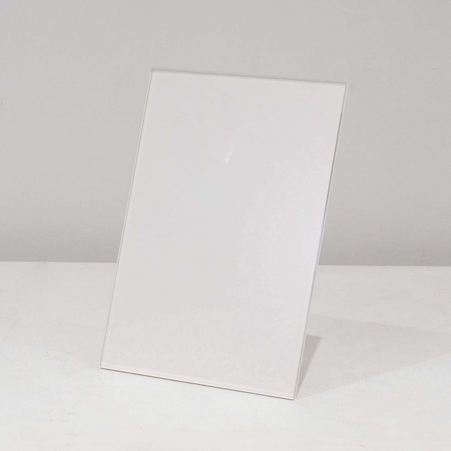 ポップスタンド A4サイズ EM22WH