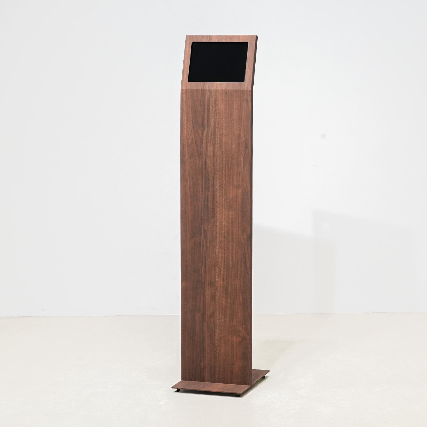 iPadスタンド ウォールナット木目調 IS10.9WN （iPad 第10~11世代対応）