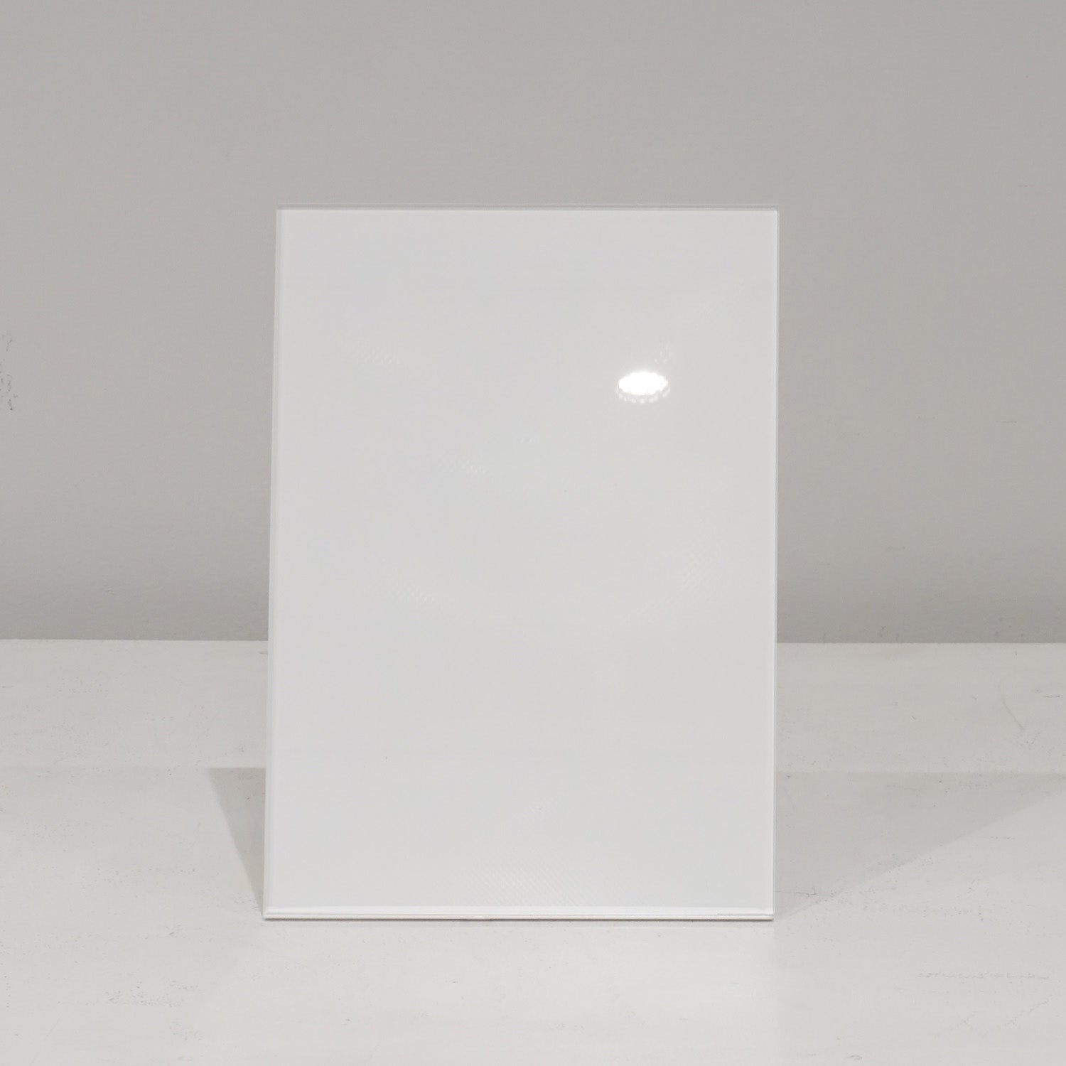 ポップスタンド A4サイズ EM22WH