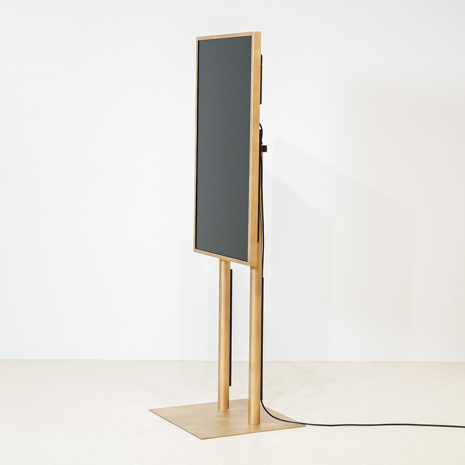 デジタルサイネージ 43インチ｜おしゃれな什器の企画・製造・販売 SHOP COPACK