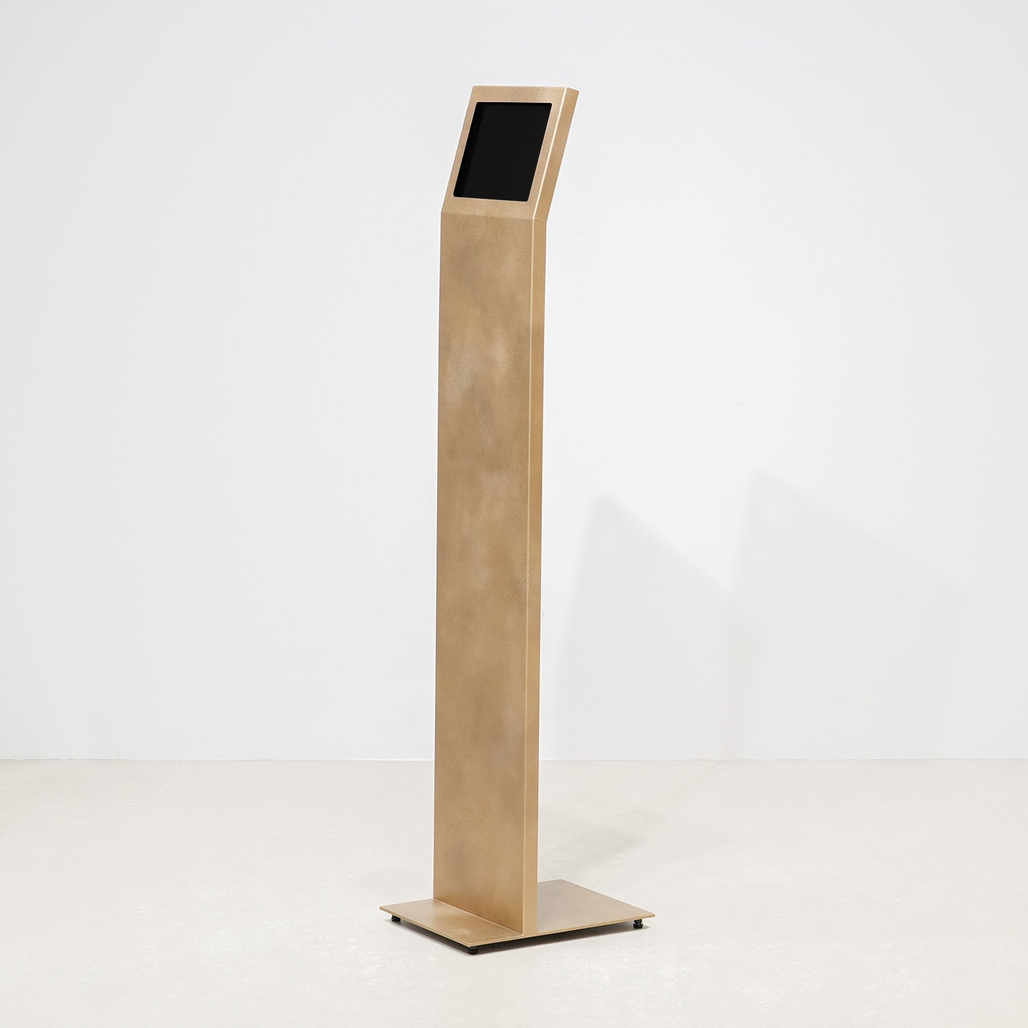 iPadスタンド 真鍮ゴールド調 IS10.9BR （iPad 第10~11世代対応）