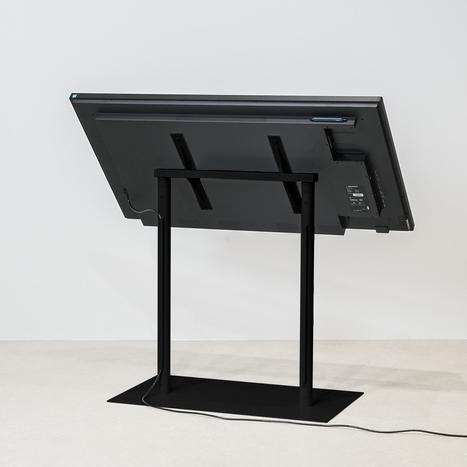 スタンド式タッチディスプレイ 55インチ｜おしゃれな什器の企画・製造