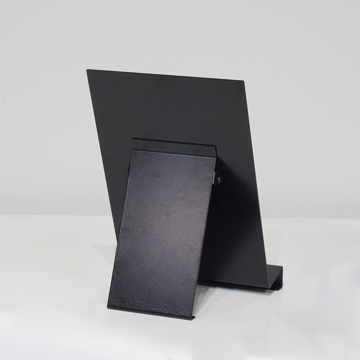 ブックスタンド A4サイズ｜おしゃれな什器の企画・製造・販売