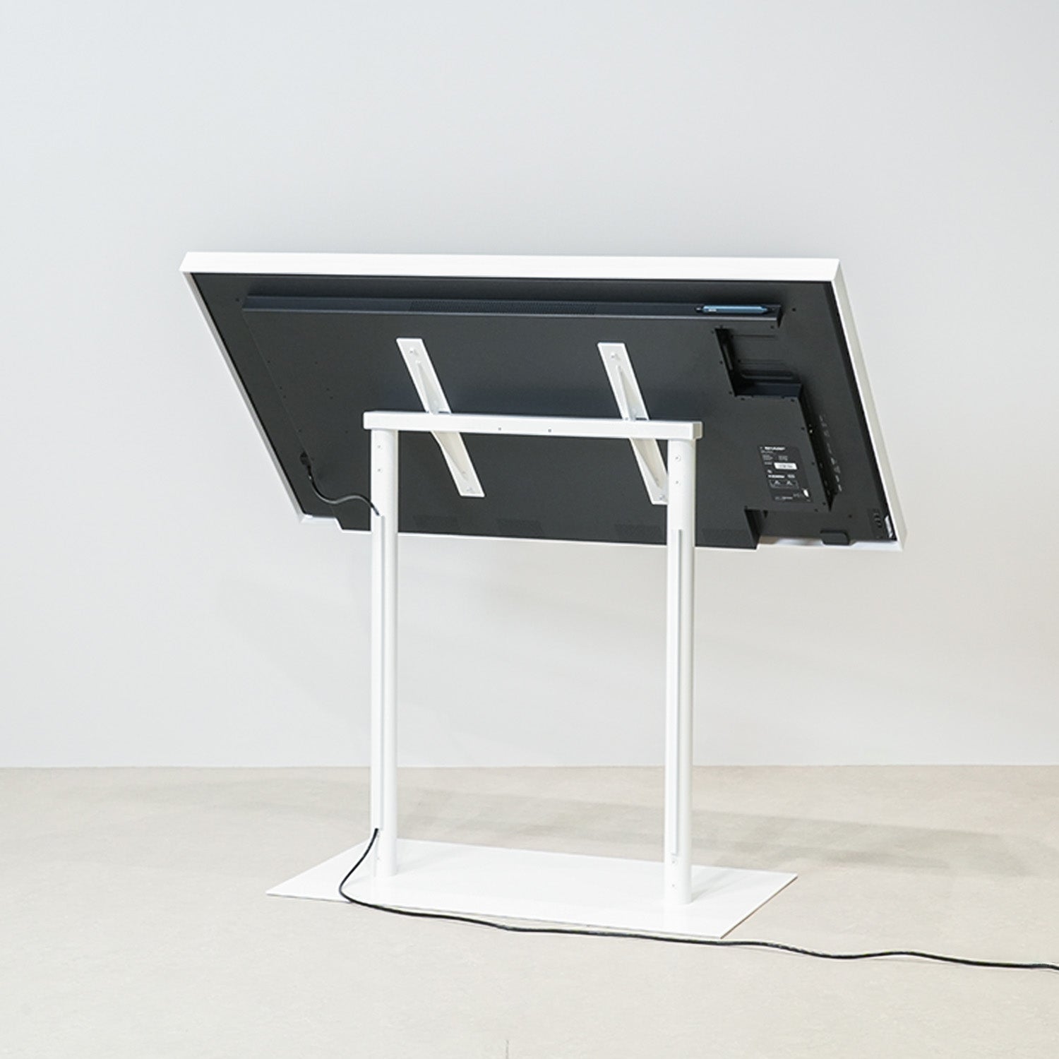 スタンド式タッチディスプレイ 55インチ｜おしゃれな什器の企画・製造