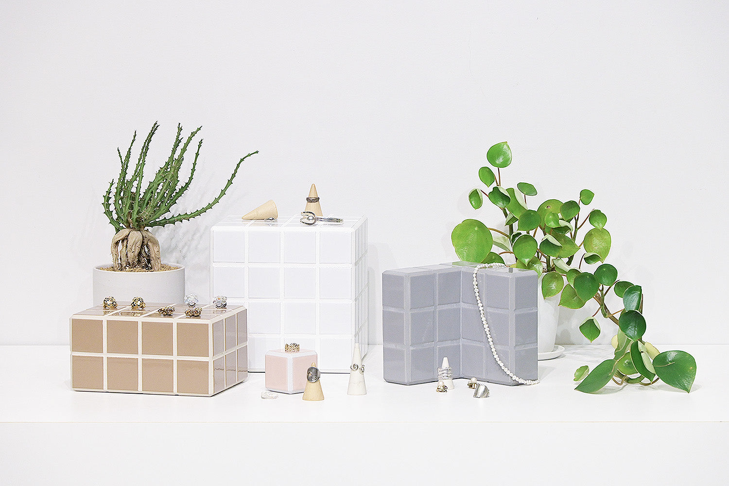 TL / タイル什器