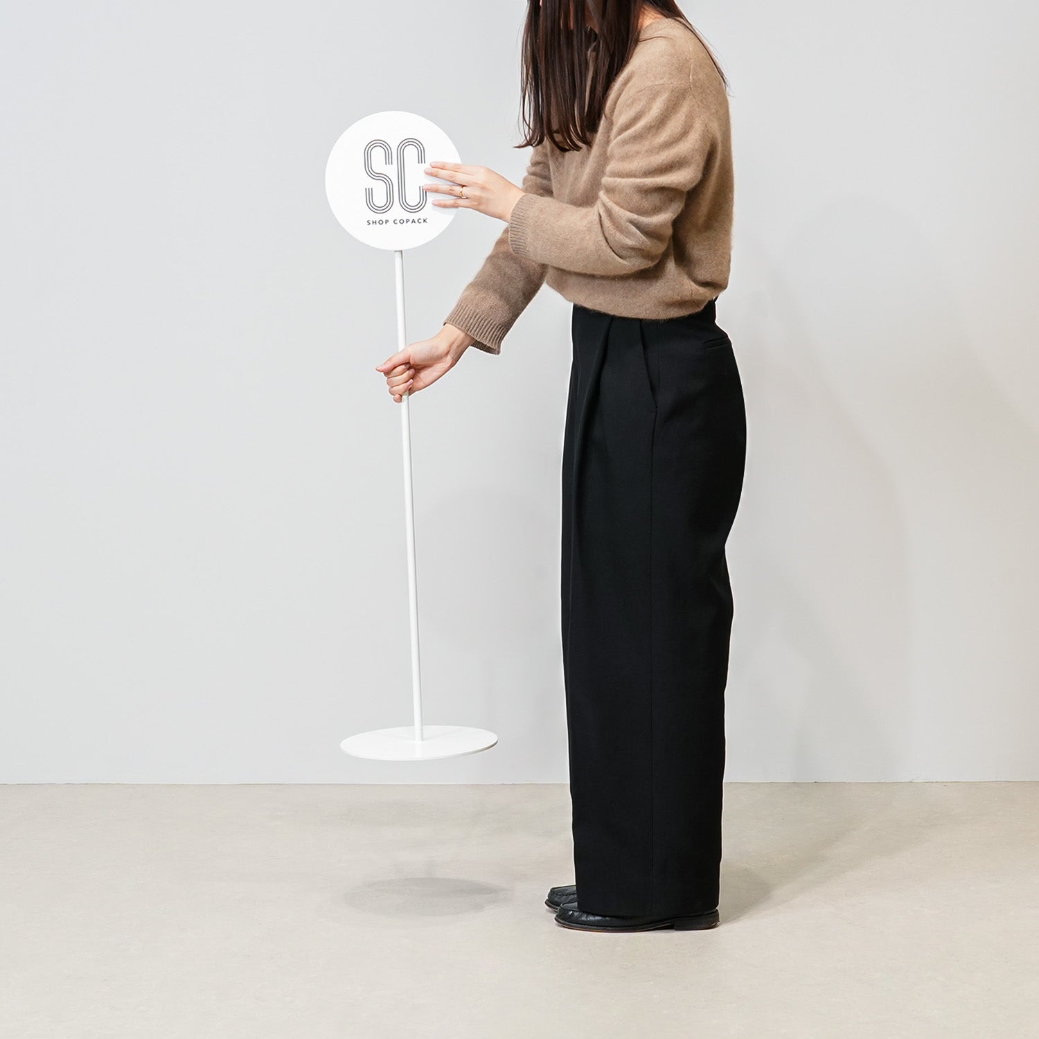 予約販売中 最短出荷日2/26 サインスタンド OS01CWH