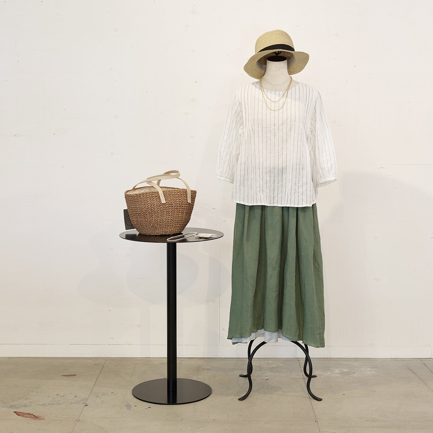 超美品■ヤコブセン　サーキュラー/ シルバーライン HPL ラウンドテーブル スーパー楕円テーブル