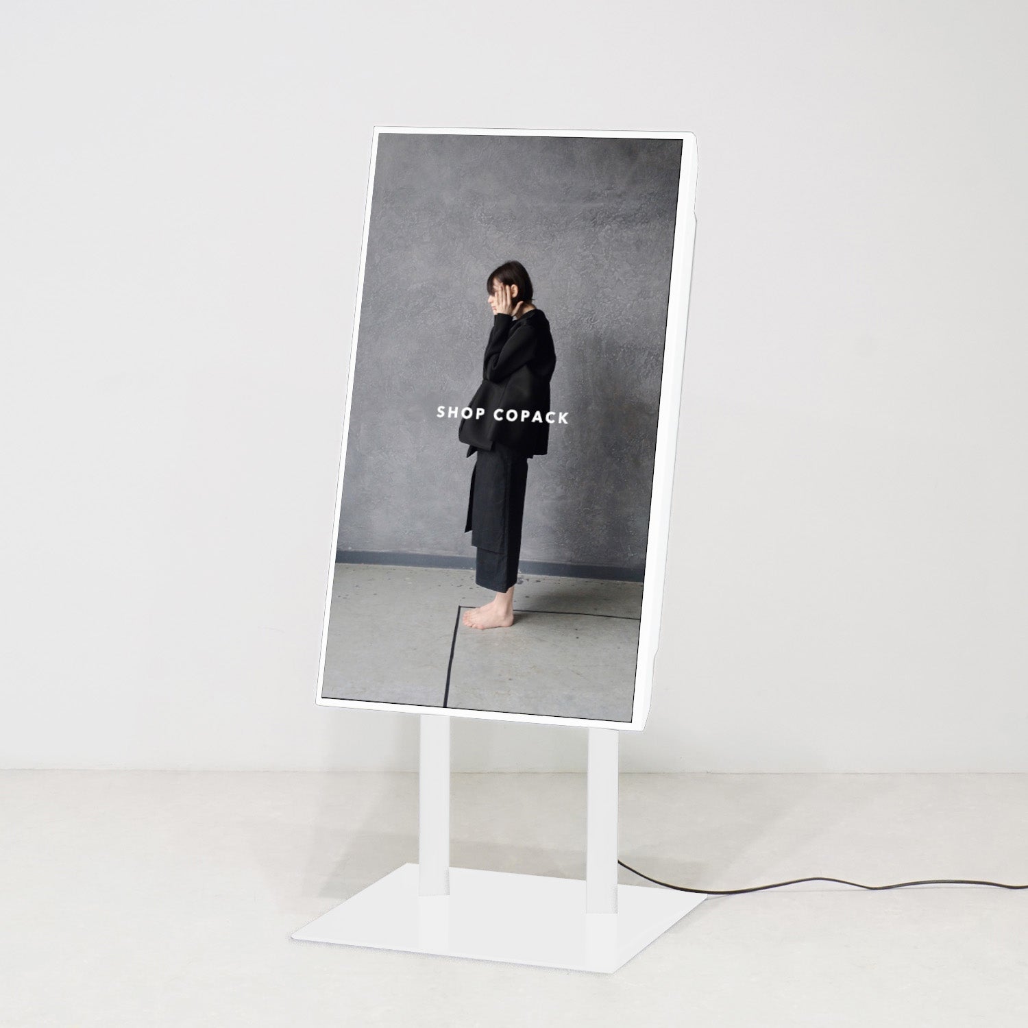 【Special SALE】★シルクジャパン★ 量子波発信器テラチップ★ デジタルサイネージ 43インチ｜おしゃれな什器の企画・製造