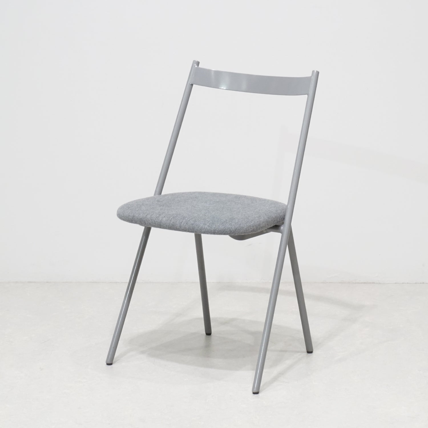 ワーカースタッキングチェア｜おしゃれな什器の企画・製造・販売