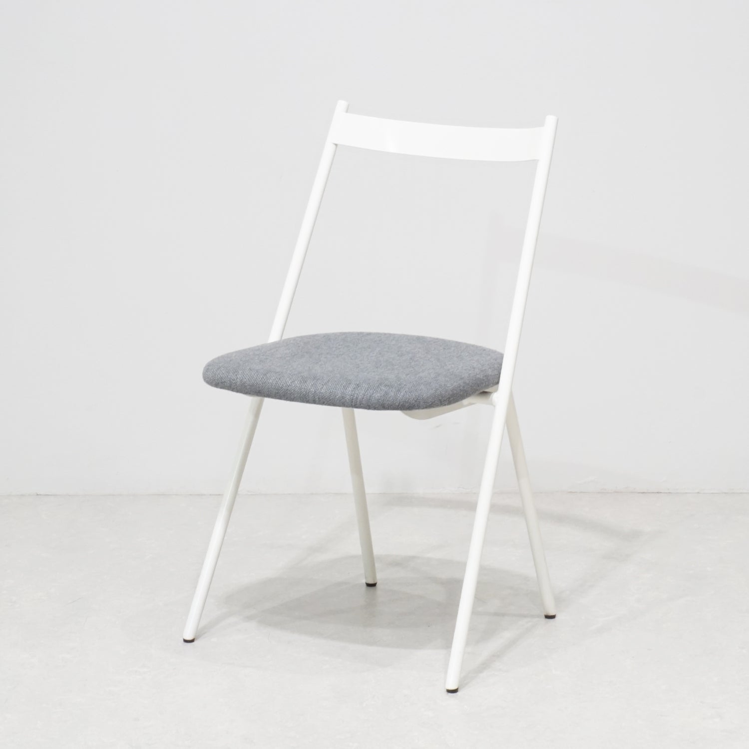 ワーカースタッキングチェア　SS14WH