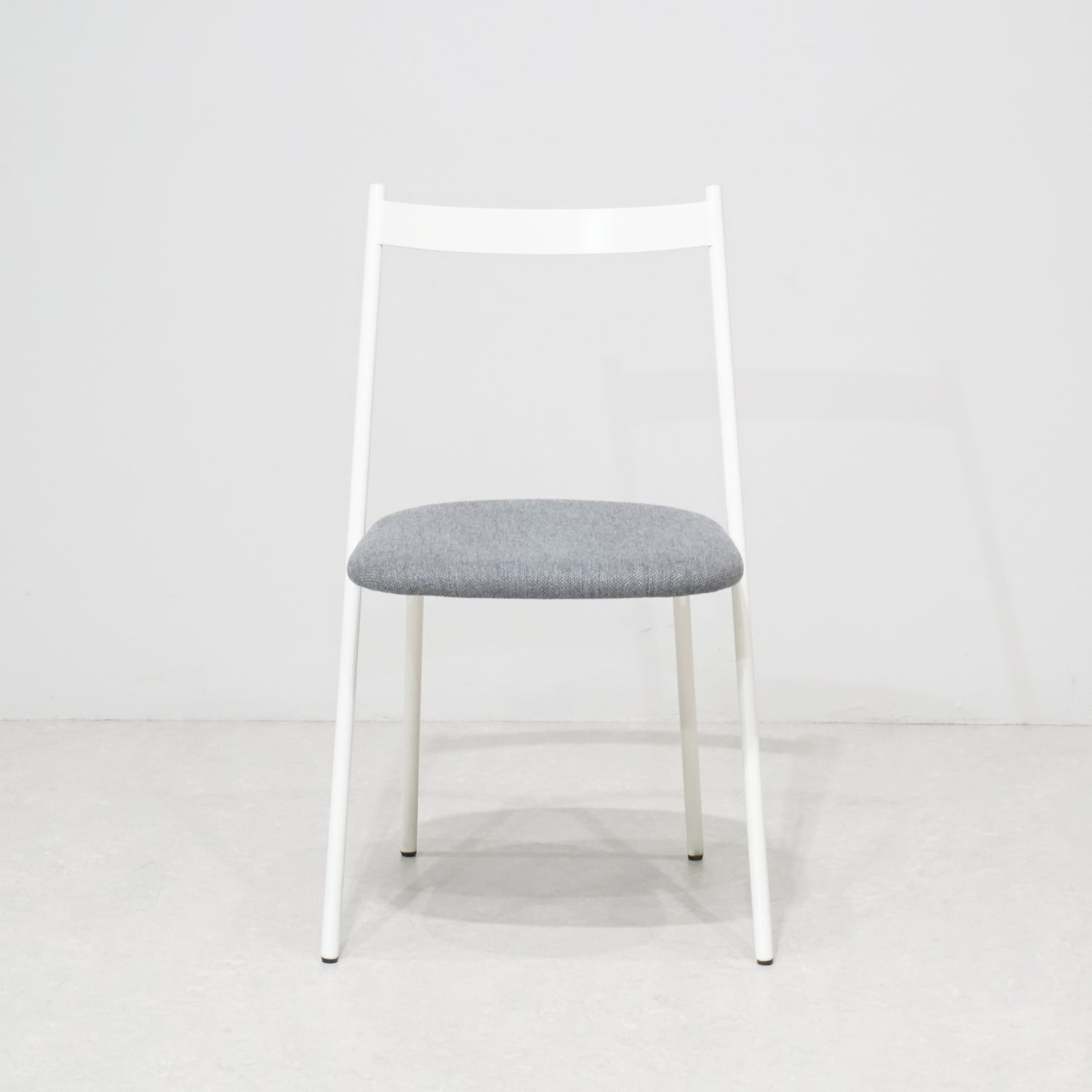 ワーカースタッキングチェア｜おしゃれな什器の企画・製造・販売