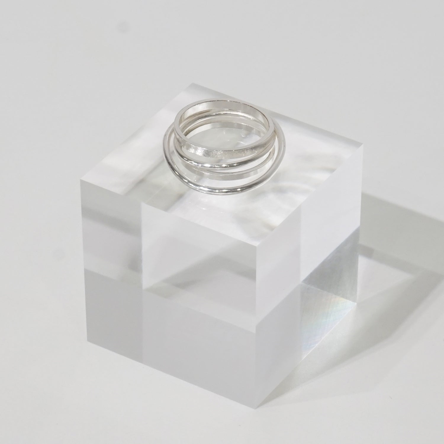 山中柔太朗 KIRARI アクリルブロック アクリルブロック 80角｜おしゃれな什器の企画・製造・販売 SHOP