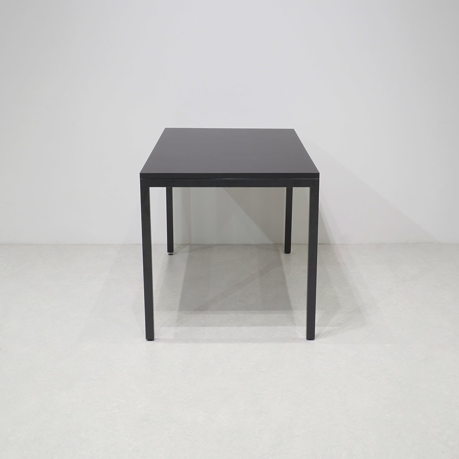 究極のディスプレイテーブル｜おしゃれな什器の企画・製造・販売