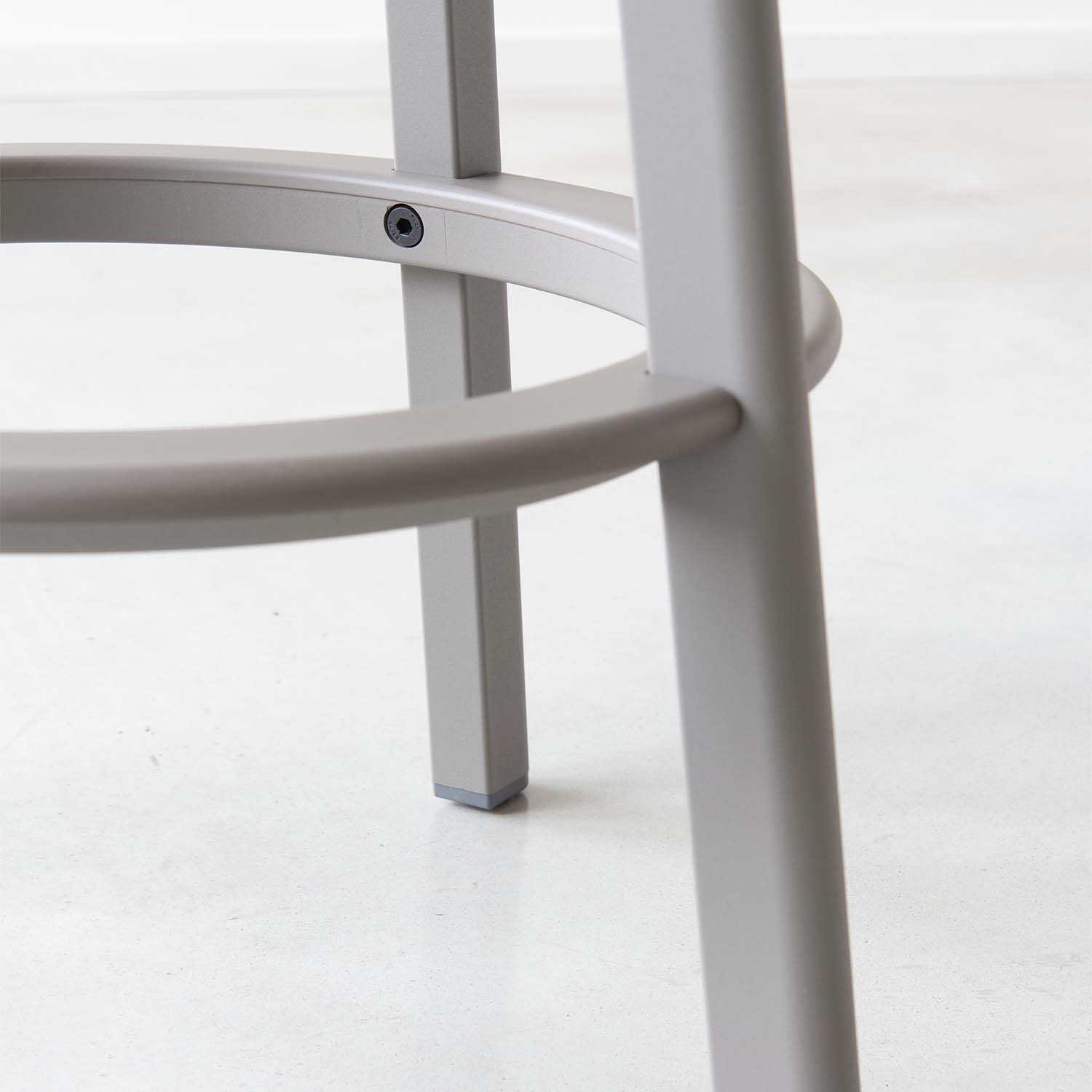 Deja-Vu stool L / MAGIS｜おしゃれな店舗什器 SHOP COPACK