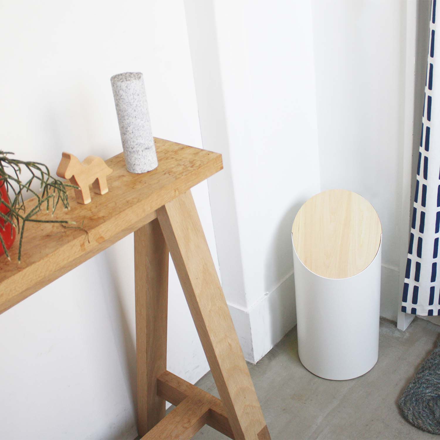 SWING BIN GY / MOHEIM
