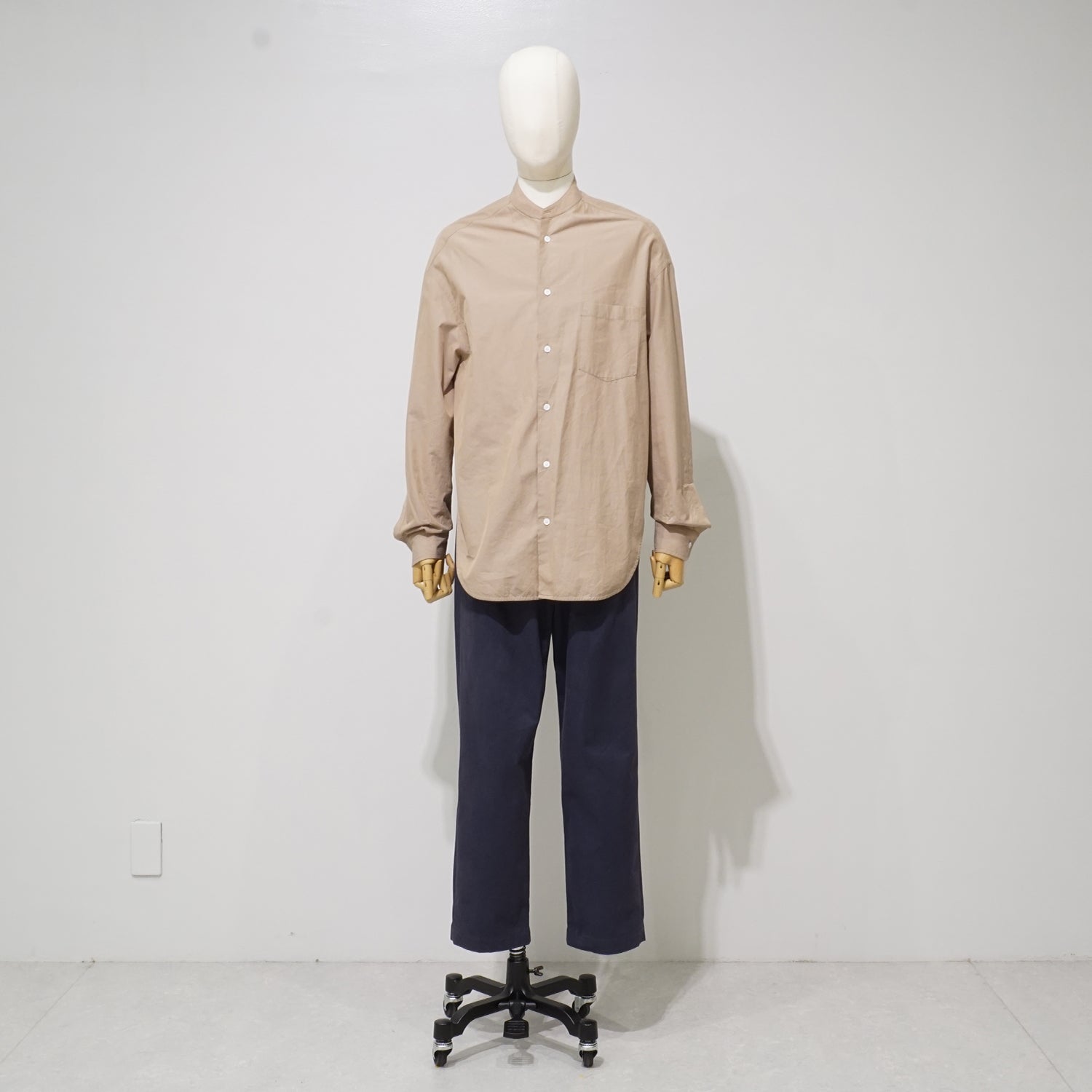 メンズ全身トルソー ヘッド付き 腕付き｜おしゃれな什器の企画・製造