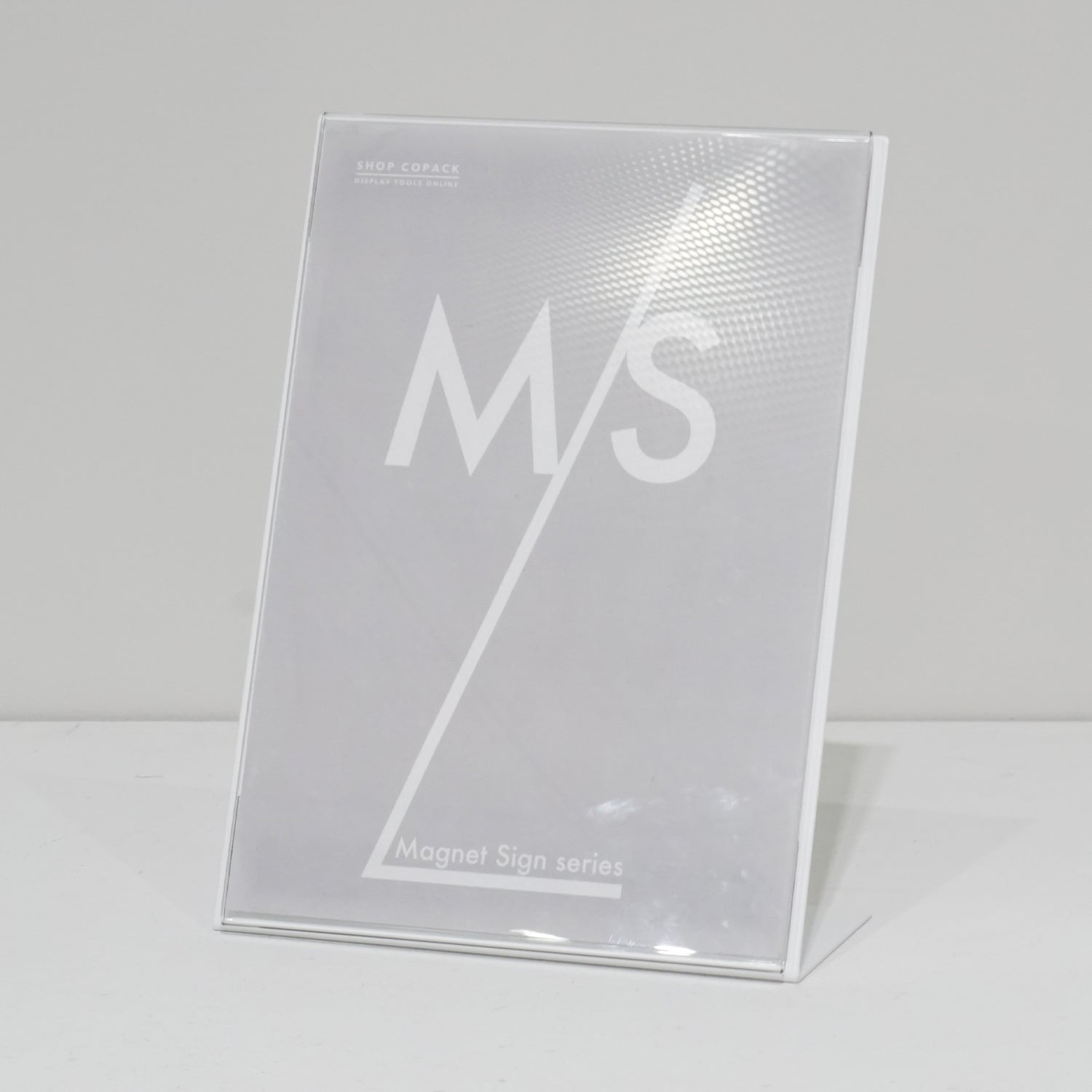 A4サイズ アクリルポップケース｜おしゃれな什器の企画・製造・販売