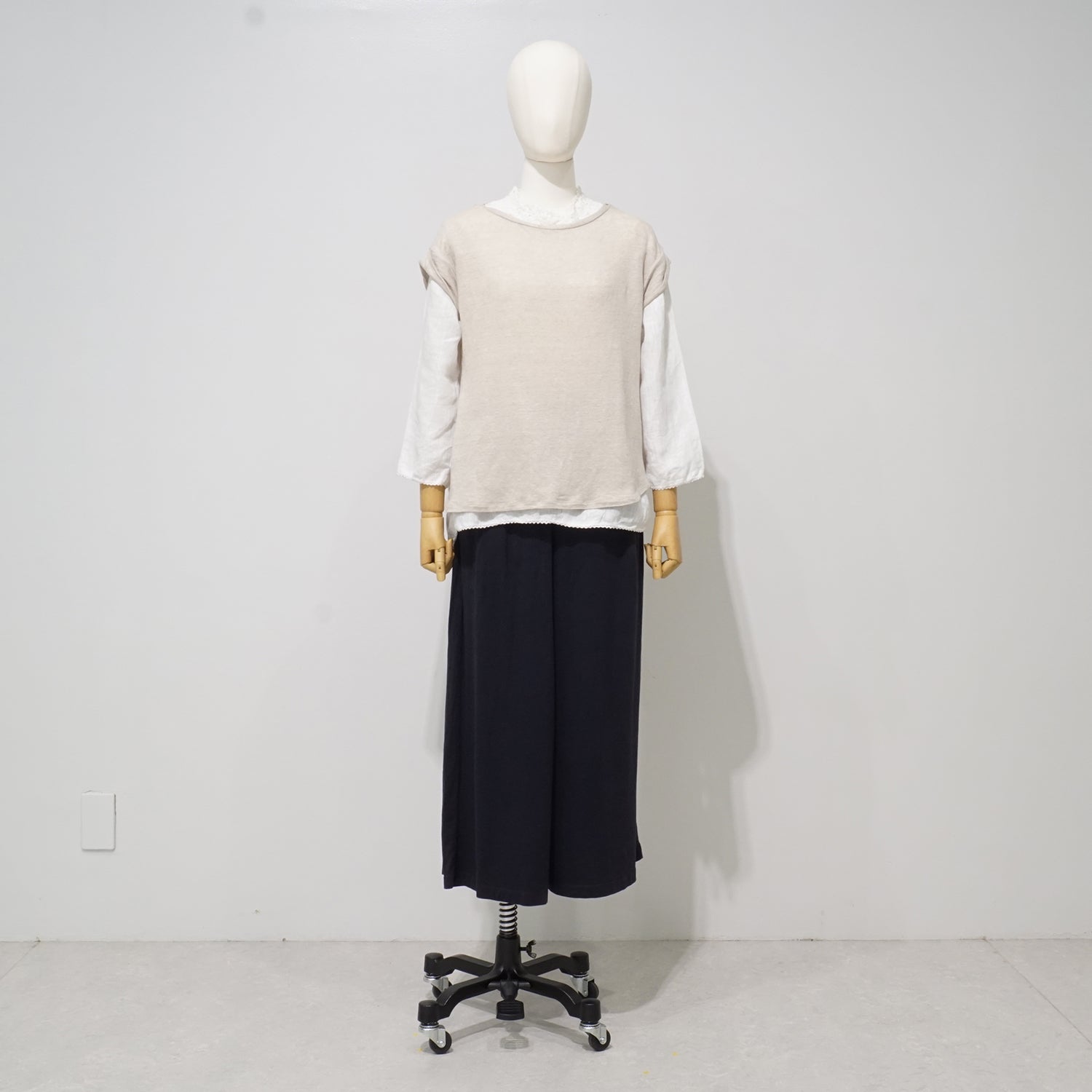 腕付き レディース トルソー 女性 アーム付きトルソー 楽天市場】腕付きトルソー可動式 マネキン レディース 9号